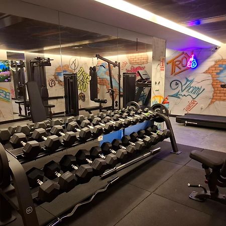 Apartamentos Turisticos Identia Sport 레온 외부 사진