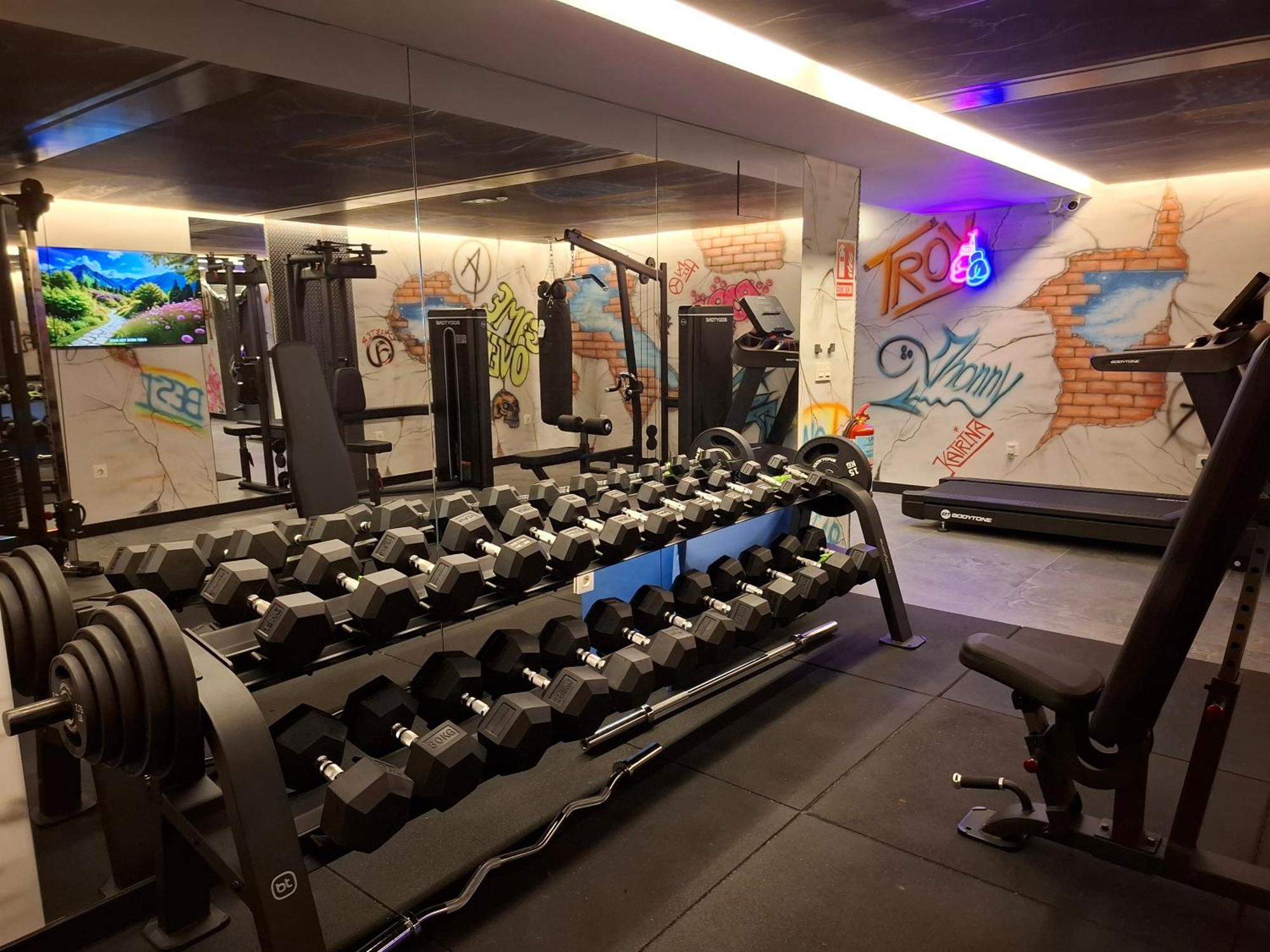 Apartamentos Turisticos Identia Sport 레온 외부 사진