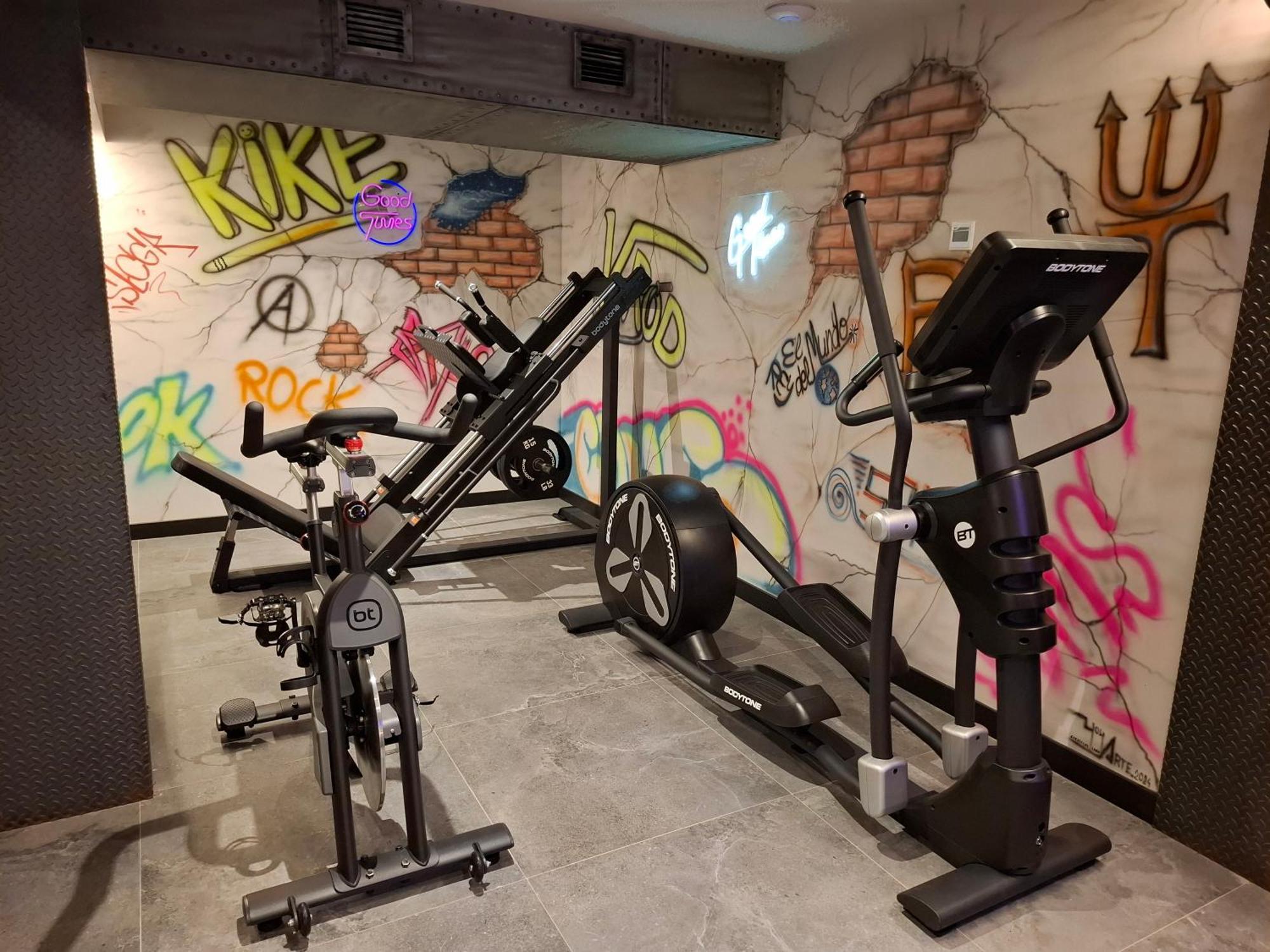 Apartamentos Turisticos Identia Sport 레온 외부 사진