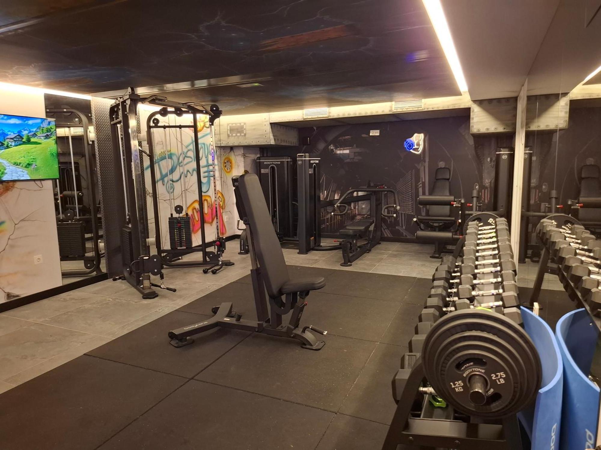 Apartamentos Turisticos Identia Sport 레온 외부 사진